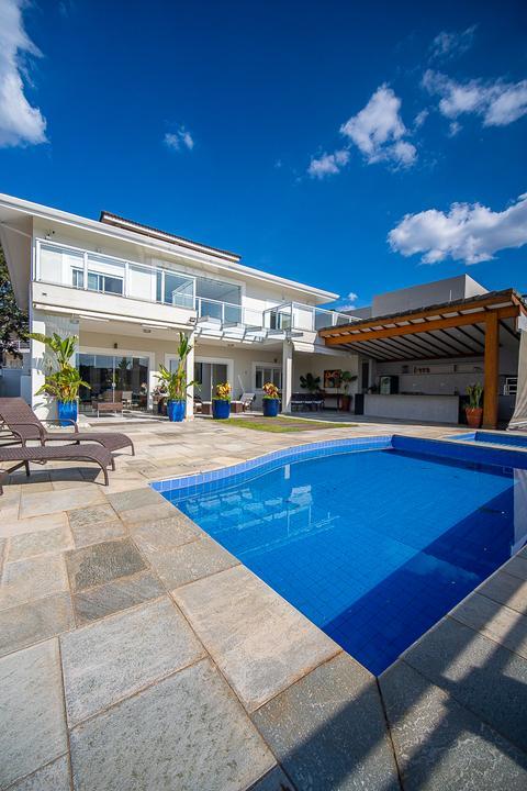 Casa à venda em Cotia, Granja Viana II, com 4 suítes, com 524 m², Condomínio São Paulo II