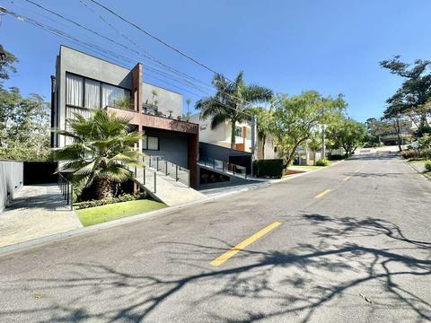 Casa à venda em Cotia, Granja Viana, com 3 suítes, com 483 m², Reserva do Viana